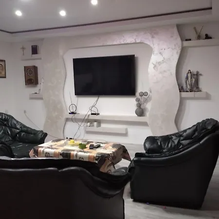 Sajlovo - Sobe Za Zajednickim Kupatilom Novi Sad